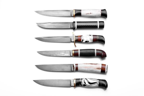 HUNTING KNIVES